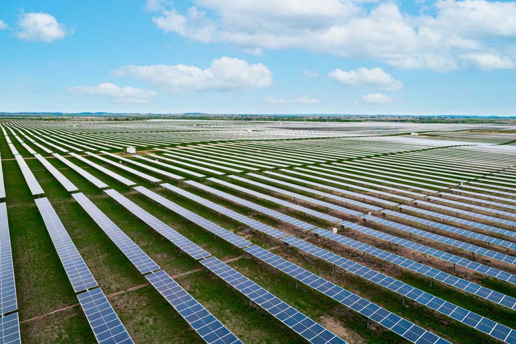 The-Solar-Company---Solar-Field---DJI_0040-Edit