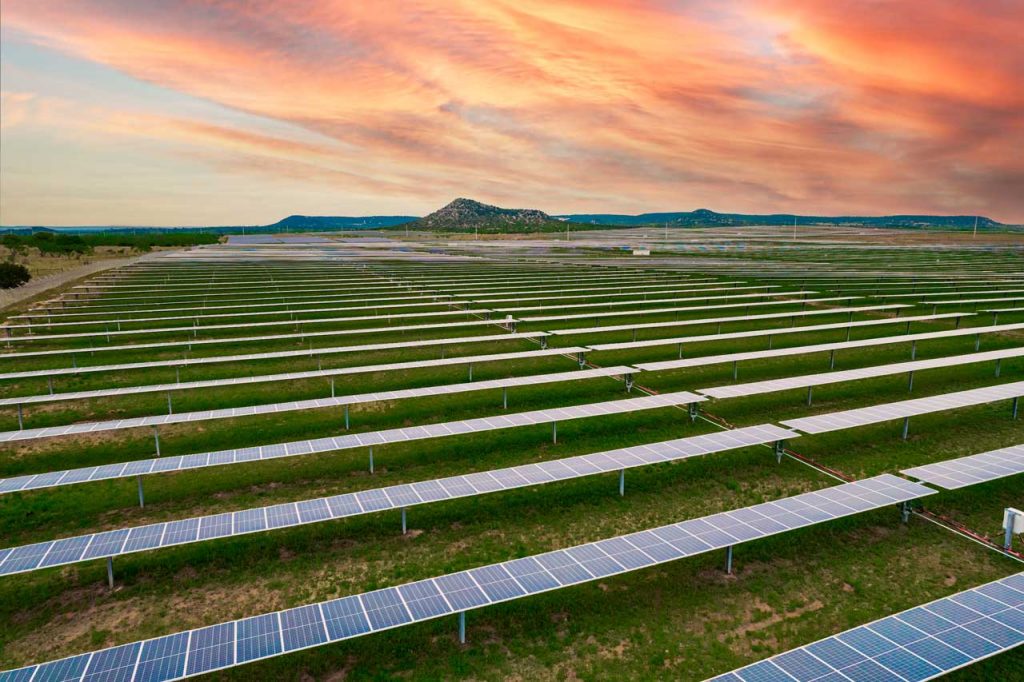 The-Solar-Company---Solar-Field---DJI_0042-Edit